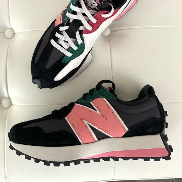 New Balance 327 “Chinese New Year” Retro Runner Sneakers - Picture 3 of 15